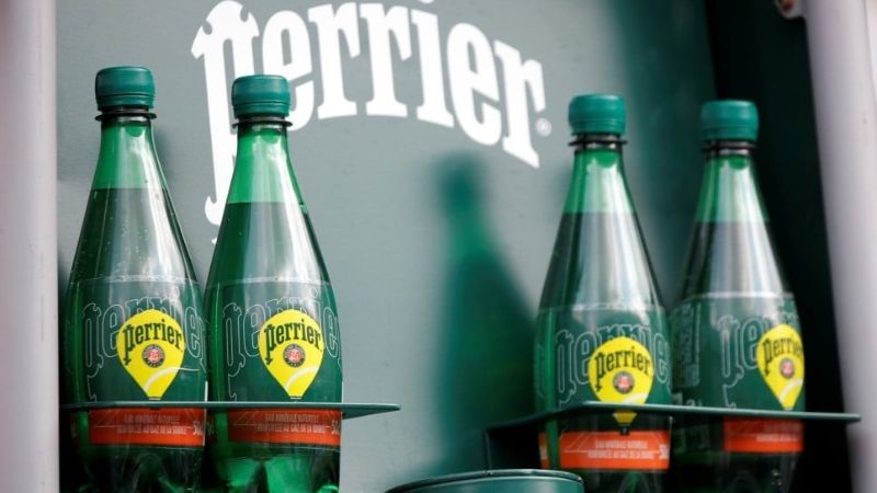 nhãn hiệu nước khoáng có ga Perrier bị phát hiện có chất benzen